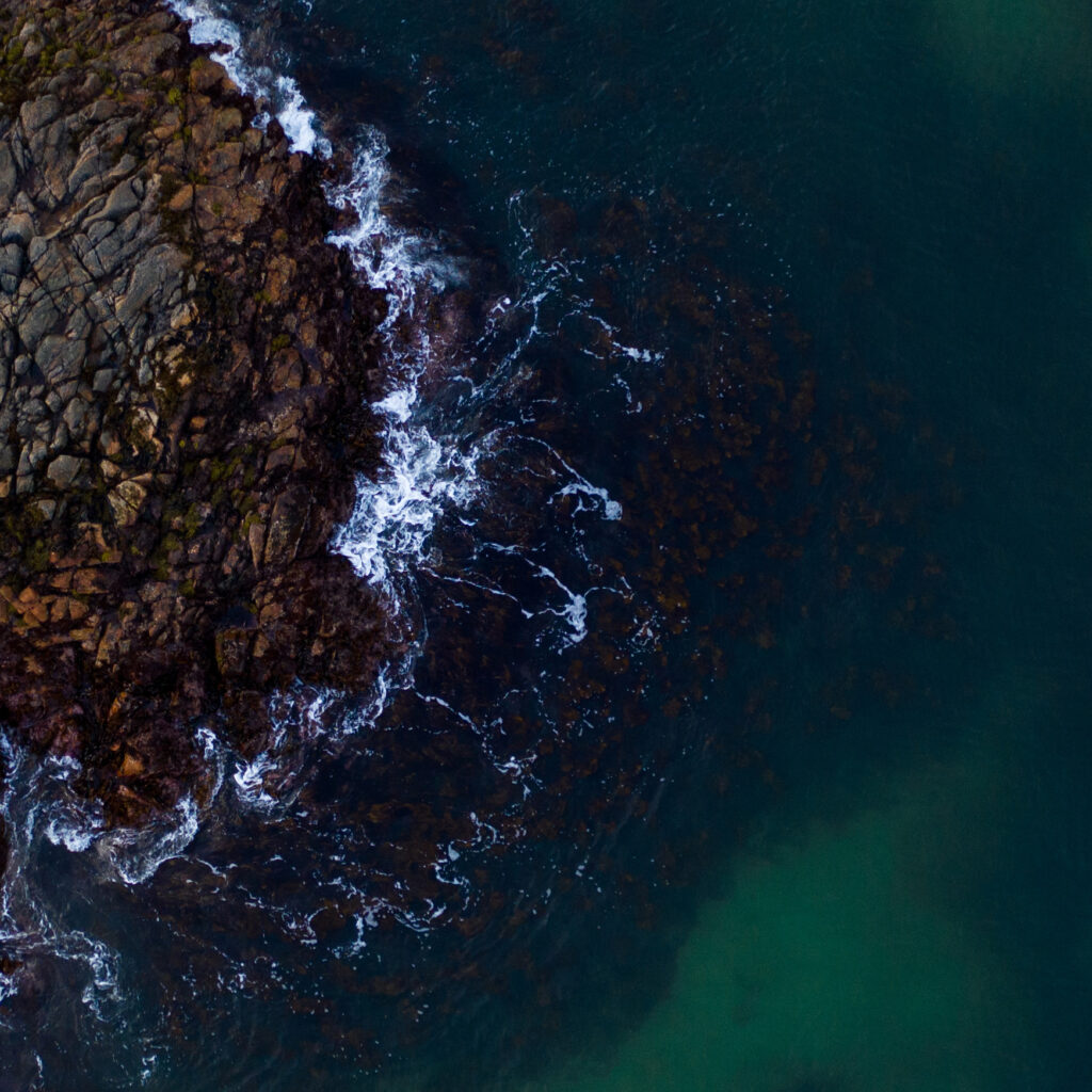 Image of ocean and rocks near shore