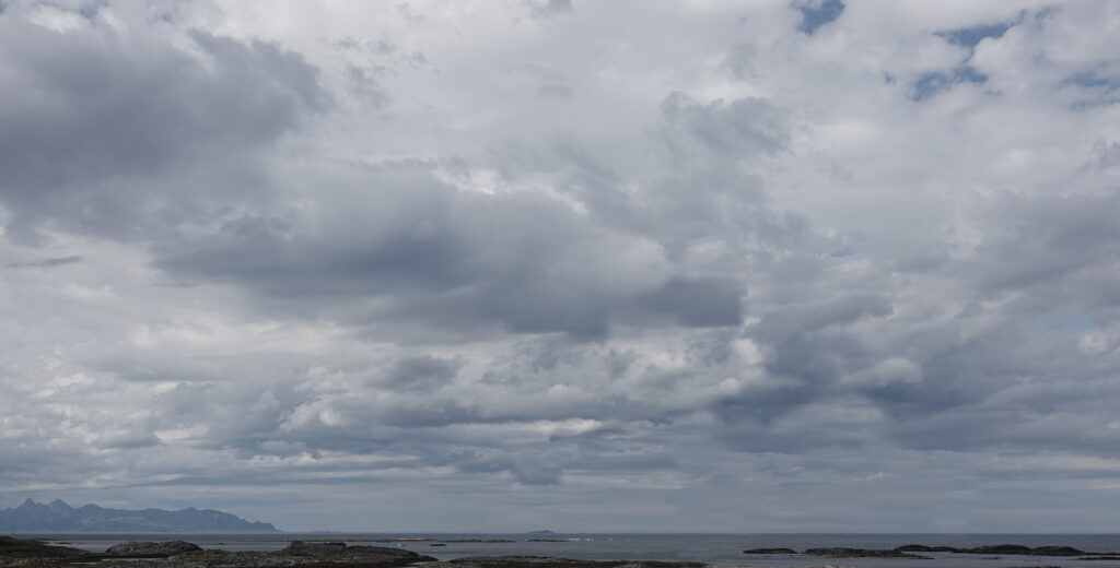 Image of sky and ocean